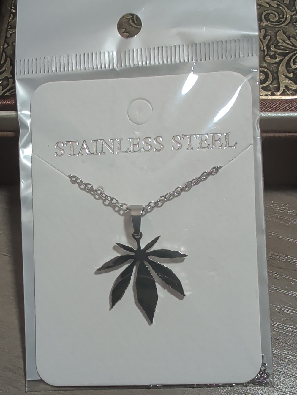 Stainless Steel Pendant Necklace *New Still Wrapped*